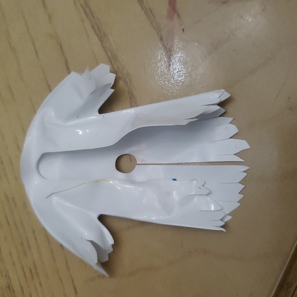 Green and Purple Action Figure with White Cape - Picture 3 of 4